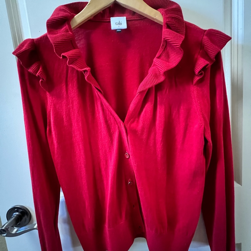Great for your upcoming Valentines date. No tags but never worn.